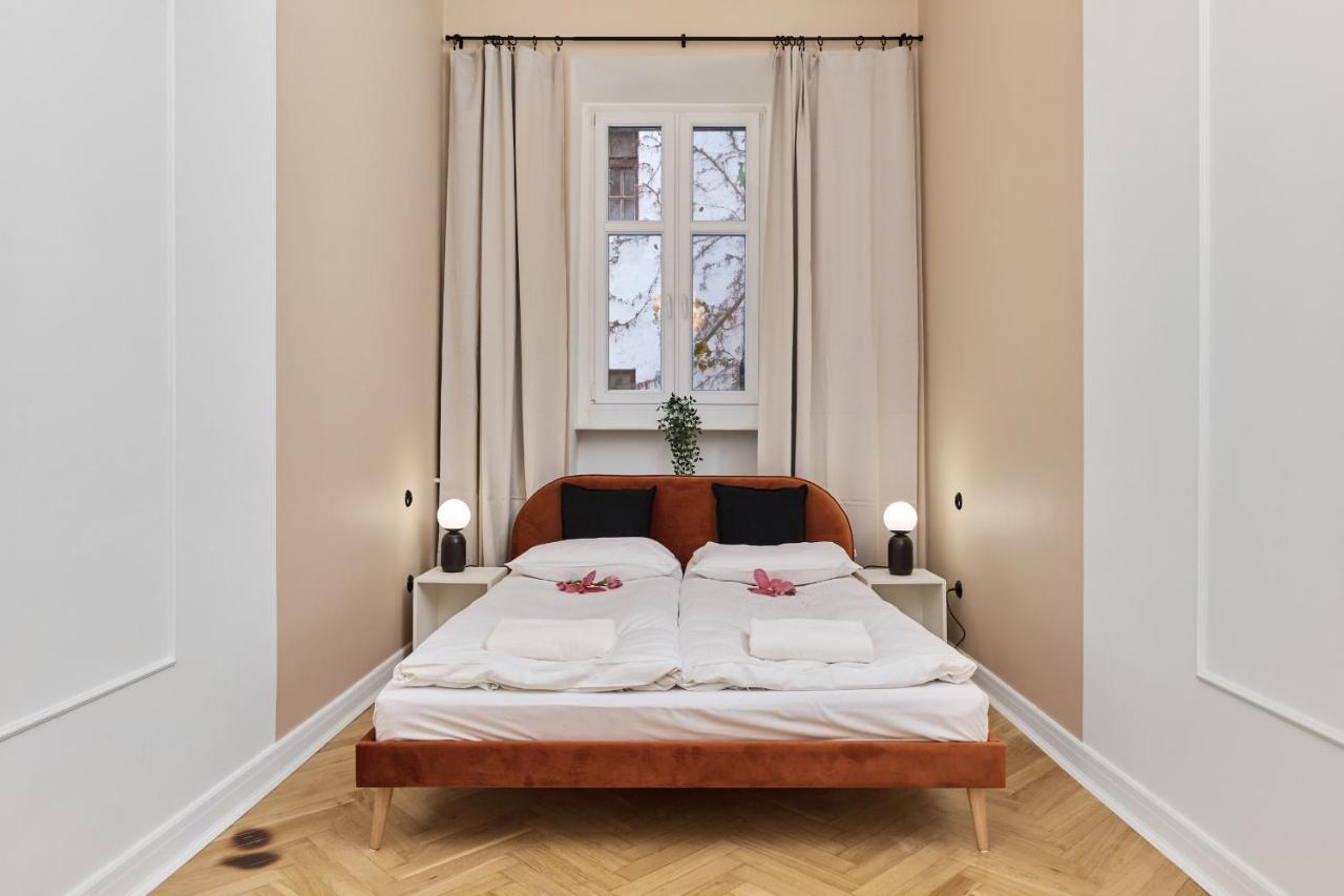 The Market Square Siedmiu Elektorow Apartment By Noclegi Renters Wrocław Eksteriør bilde